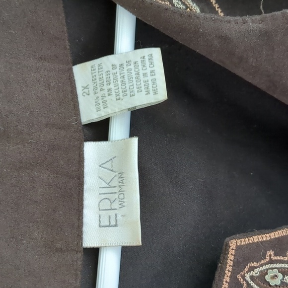 2X Erika Woman Faux Suede Brown Embellished Top - Picture 3 of 13